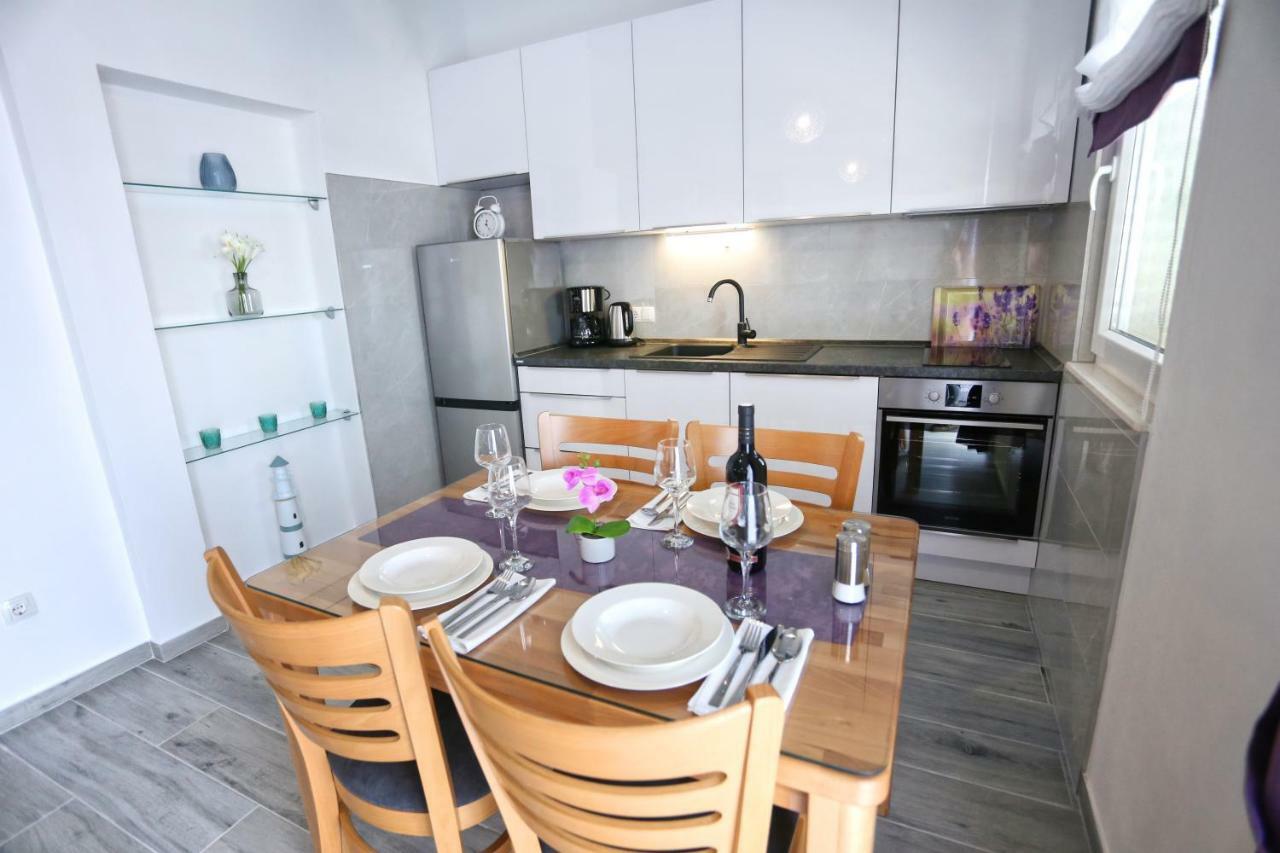 Apartman Kristian Trogir Exterior photo